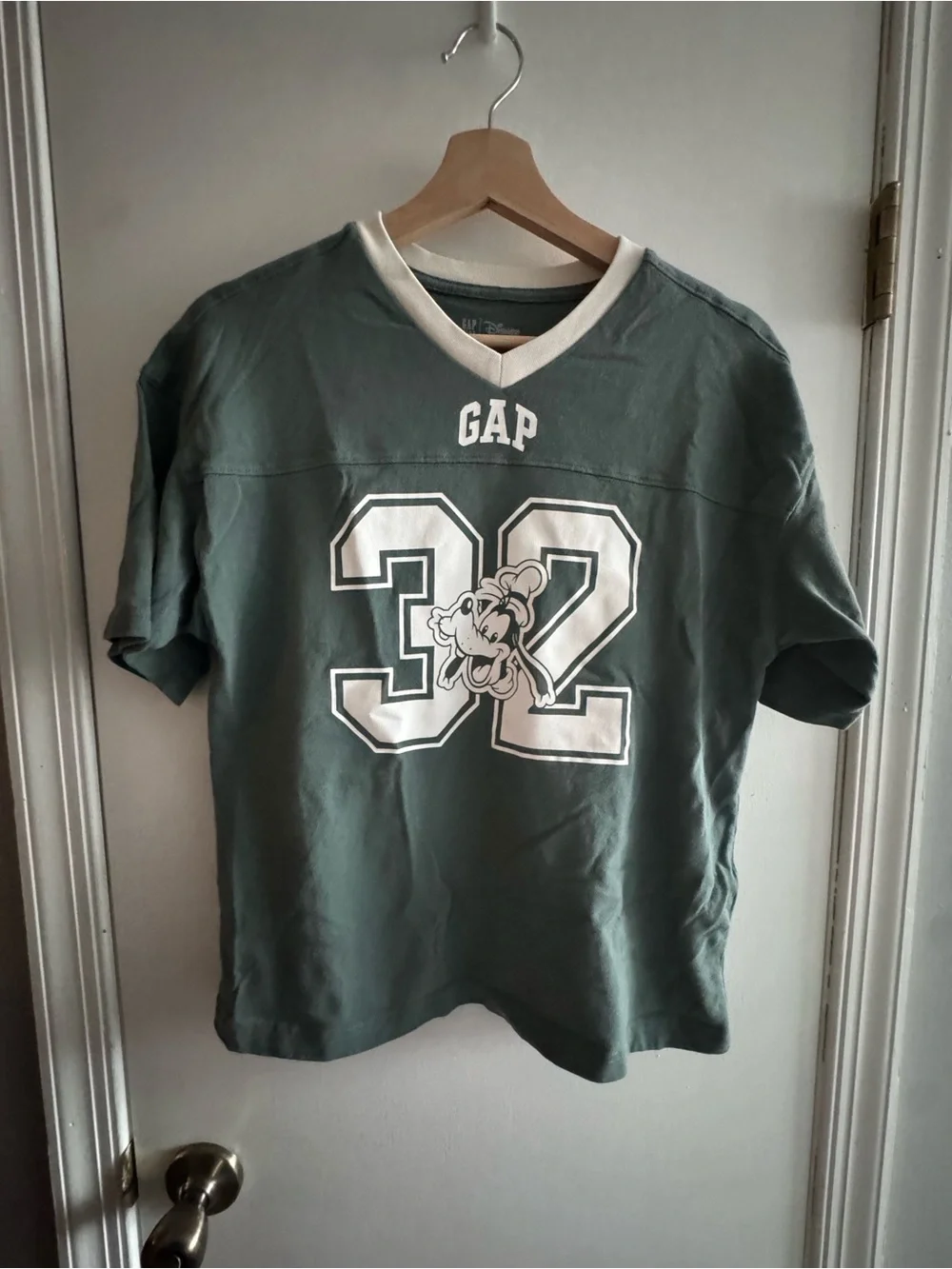 GAP x Disney Kids Green Short Sleeve Tee with Goofy